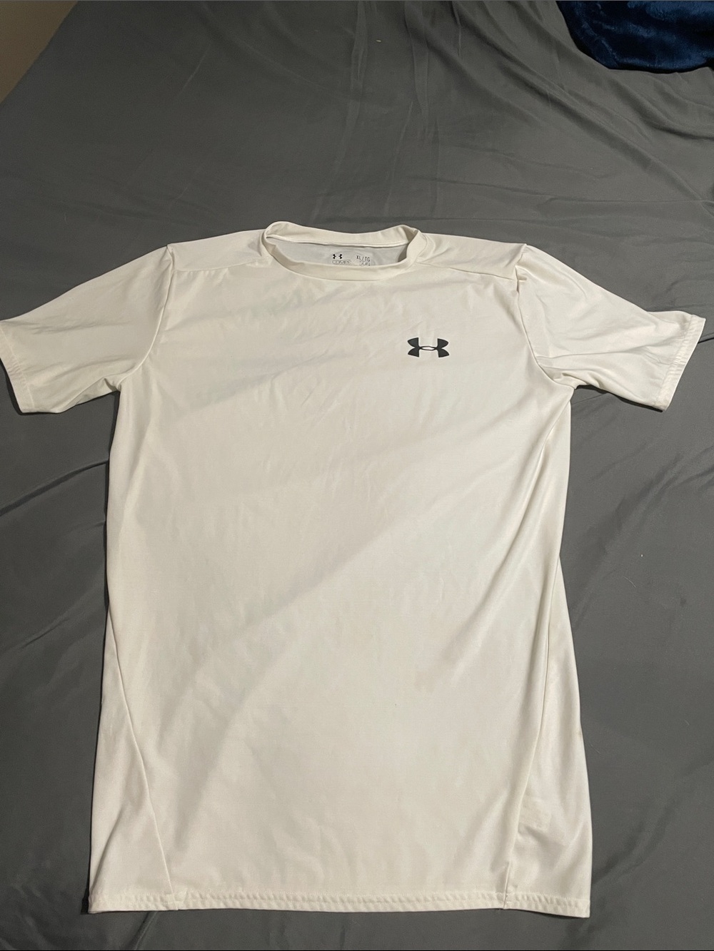 Under Armour White Short Sleeve Athletic Tee with Small Black Logo (stretchable)